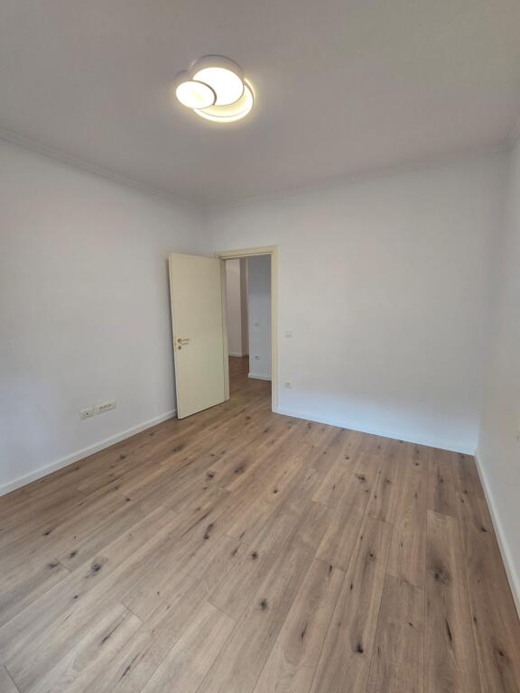 🏡 Shitet apartament 1+1 te Kompleksi Delijorgji, Rruga e Kavajes