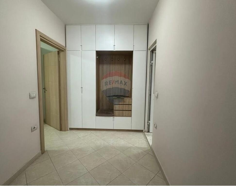 Shitet Apartament 1+1, Oxhaku Tirane