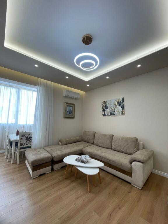 Apartament me qera tek Rruga e Kavajes