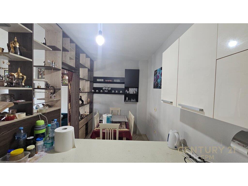 🏢 Apartament 1+1 për Shitje – Bulevardi i Ri, Tiranë