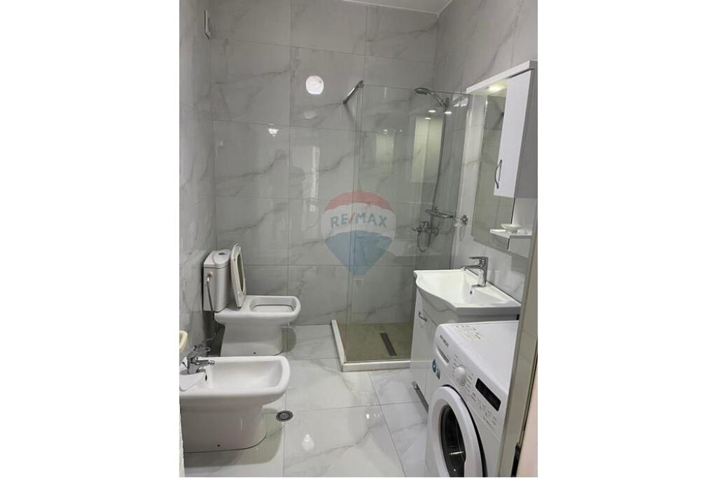 Jepet me qira apartament 1+1 tek Liqeni i thate
