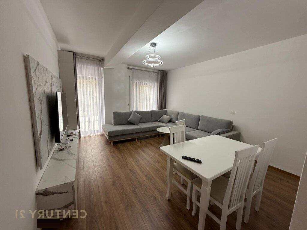 JAPIM APARTAMENT 1+1+ POST PARKIMI KODRA E DIELLIT 2