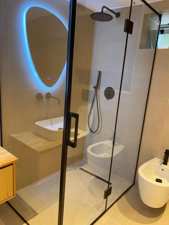 Apartament 2+1, Mbi Tregun Elektrik!