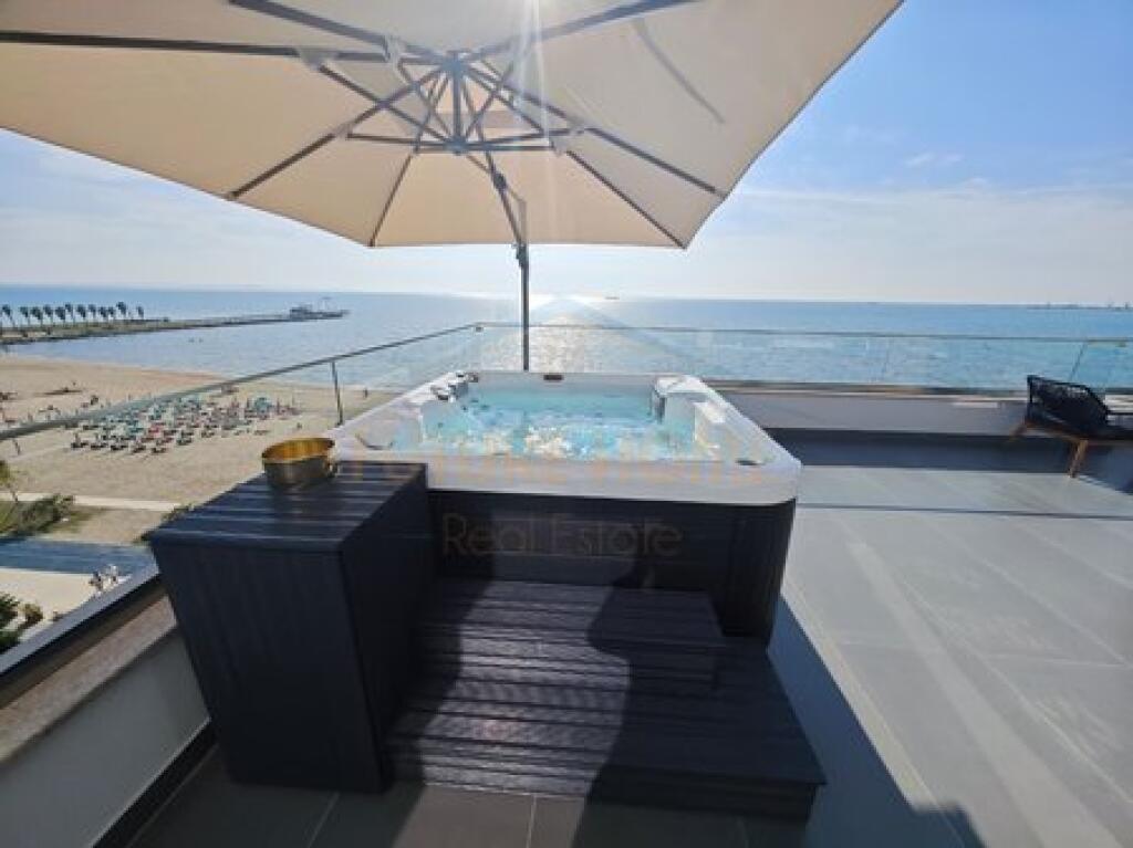 Apartment 2+1+2+Parking Space for sale in Durres