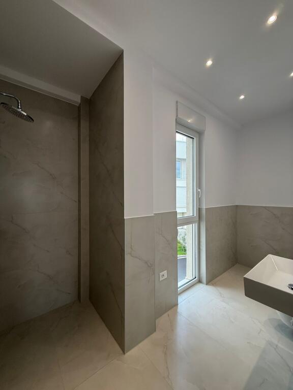 Vile me Qera ne Farke