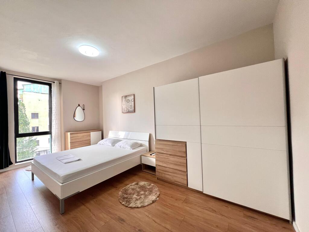 Jepet Me Qera: 1+1 &Ballkon +Post Parkimi 📍Bulevardi i Ri - Kompl. i 2025 (Rr. Filip Jano) 100% i Ri | 65,000Leke/Muaj