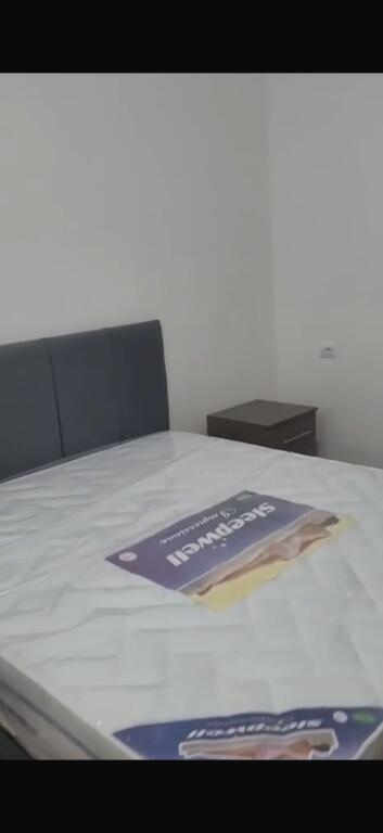 Apartament me qera 2+1