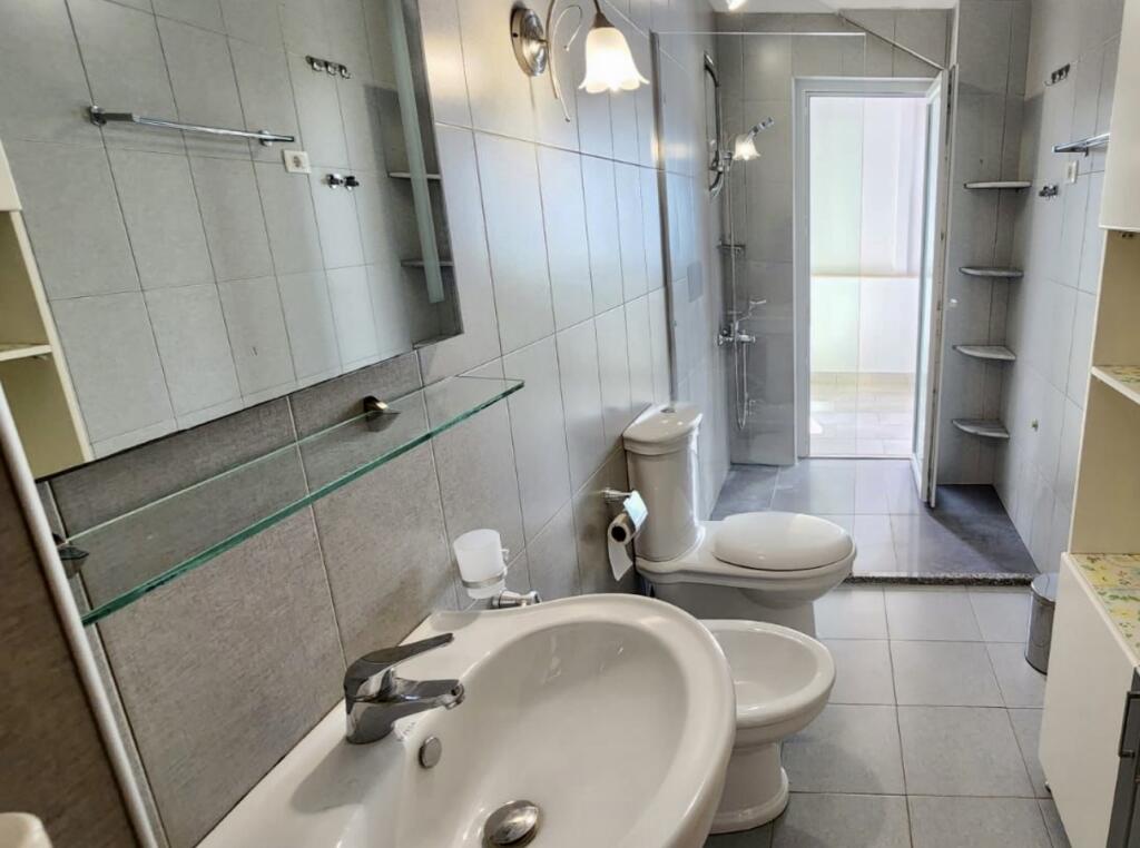 📣 RENT Apartment (Papafingo) 👉 Type 4+1 With 2 Bathrooms And 2 Parking Spaces 📍 Dry Lake, Tirana ✨