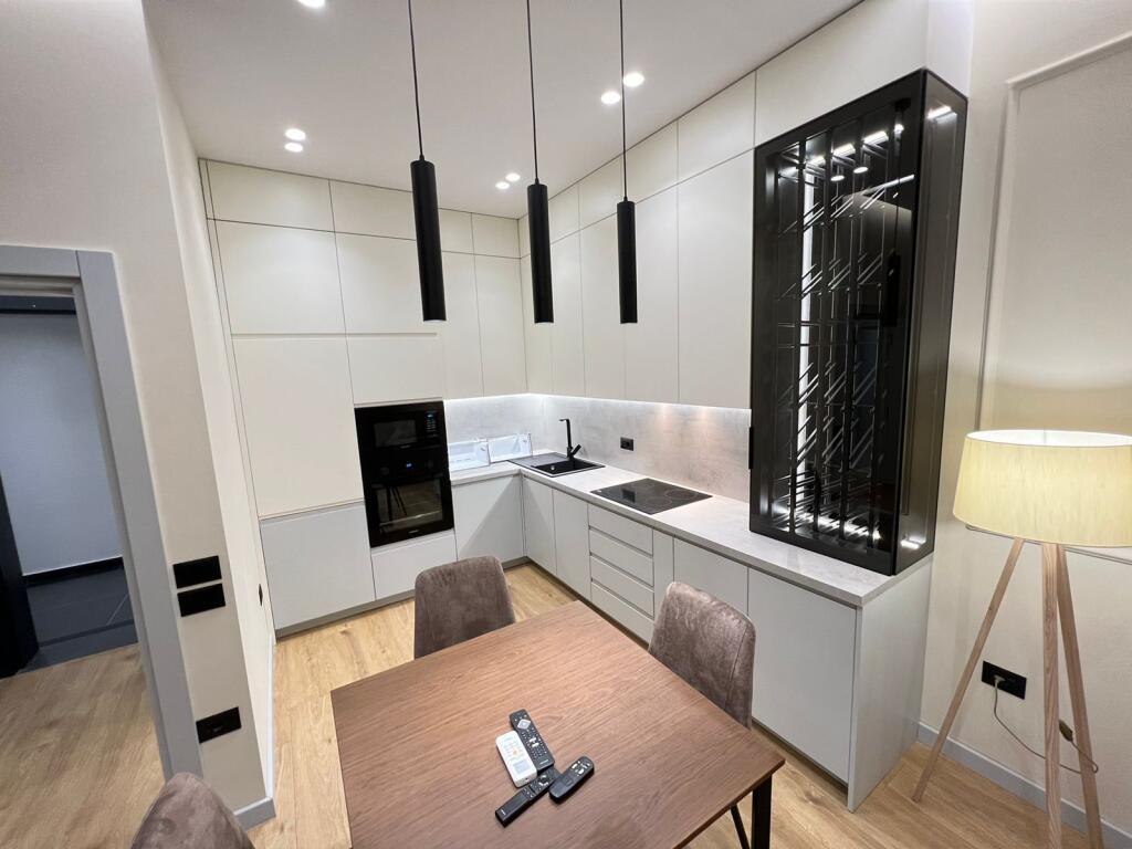 🏡 Appartamento in Affitto – 1+1 + Parcheggio 📍 Via Kavaja, Piazza 21
