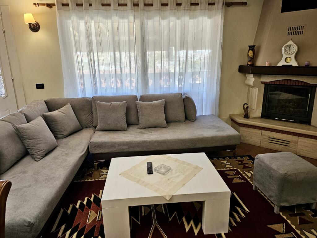 📣 QERA Apartament 3+1 Me 2 Tualete, Verandë Dhe Parking 📍 Rruga Nikollë Filja, Tiranë ✨