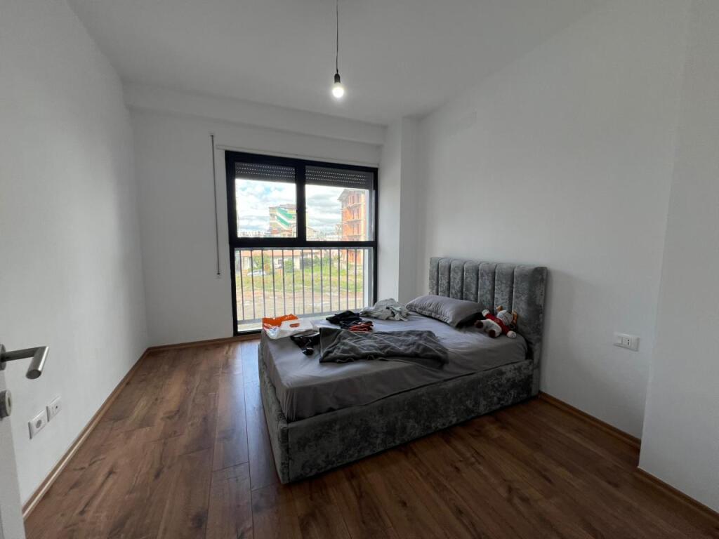Apartament 2+1+2 në kompleksin El Bavo, pranë Bulevardit të Ri në Tiranë