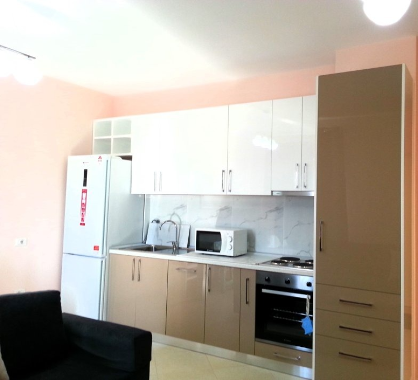 🏠 Apartament me Qira | Pallat i Ri | 1+1 📍 Stacioni i Trenit