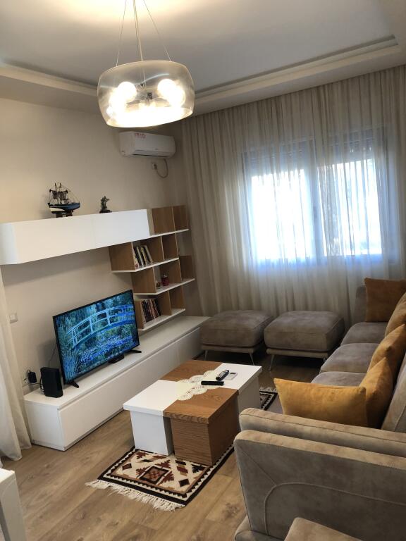 apartamnet lungomare vlore
