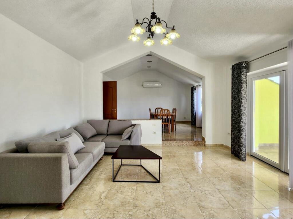 📣 RENT Apartment (Papafingo) 👉 Type 4+1 With 2 Bathrooms And 2 Parking Spaces 📍 Dry Lake, Tirana ✨