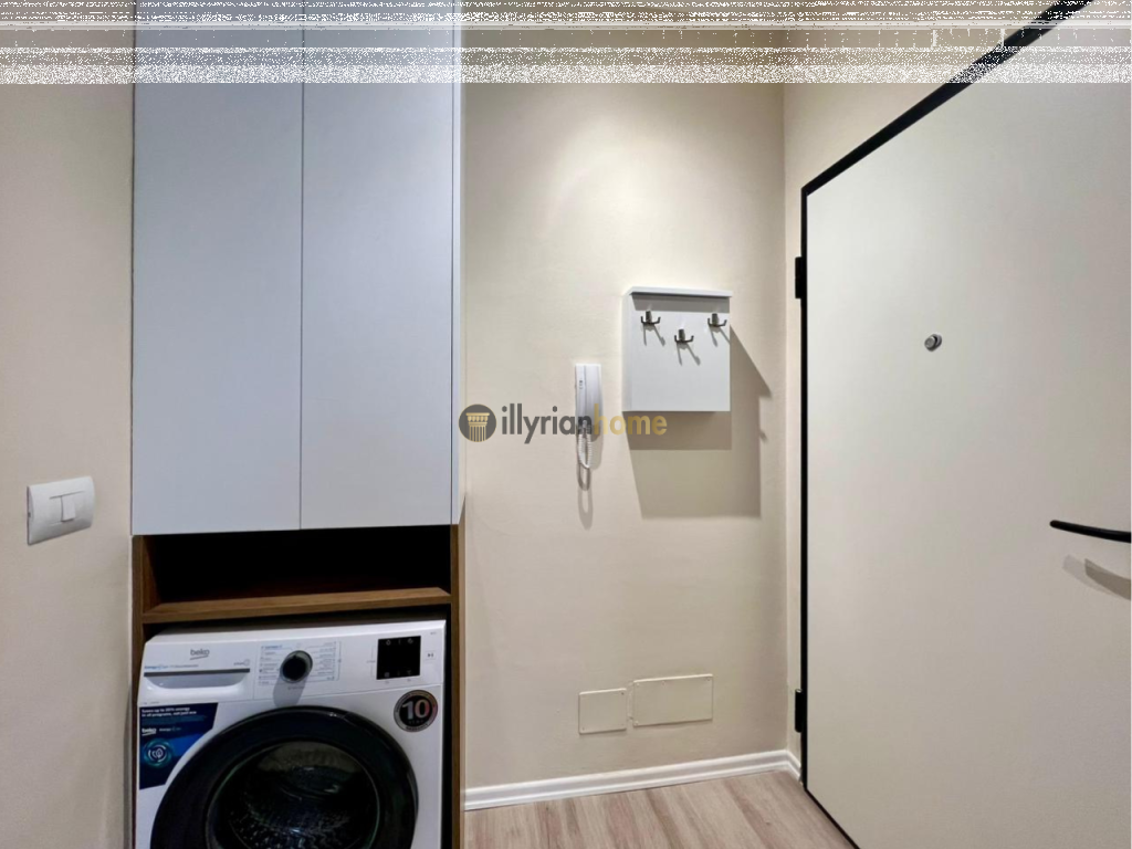 Jepet me qira Apartament 2+1+ Ballkon, “Zogu i Zi”, Tiranë