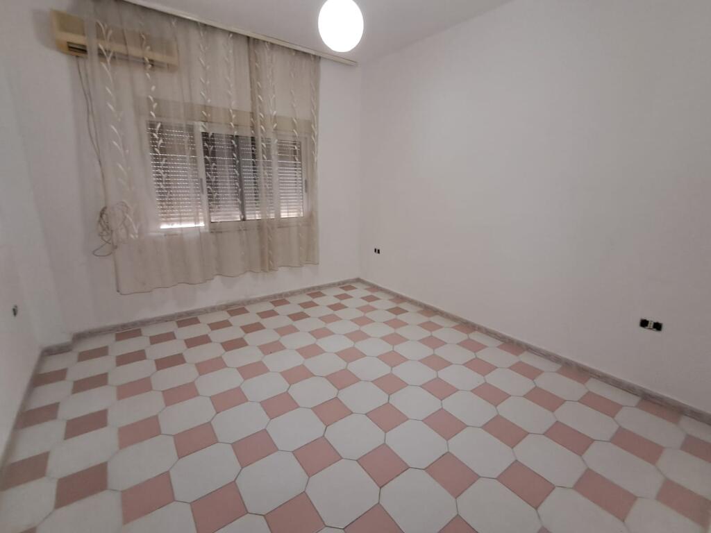 🏡 APPARTAMENTO 2+1 IN VENDITA – QUARTIERE 18, VICINO A VALA PARK, DURRËS
