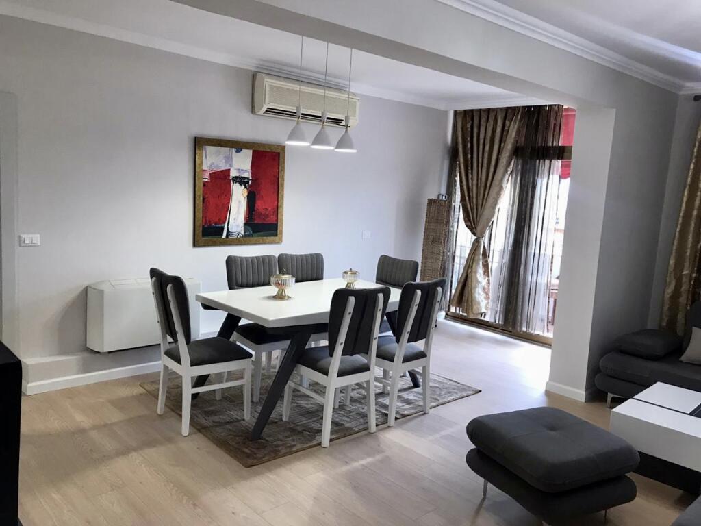 📣 AFFITTO Appartamento 3+1 📍 Centro Tirana, Vicino a Piazza ✨