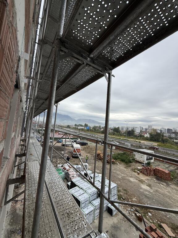 Paskuqan. Business premises for rent 140 M2