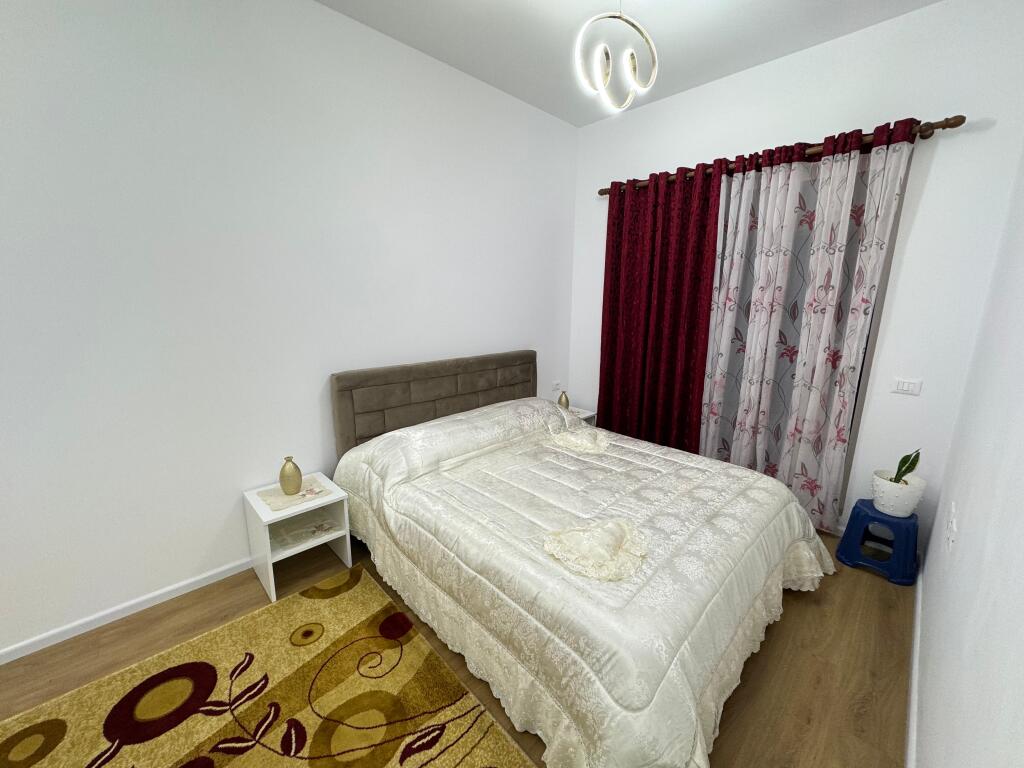 Qera 1+1 Cmimi 400€