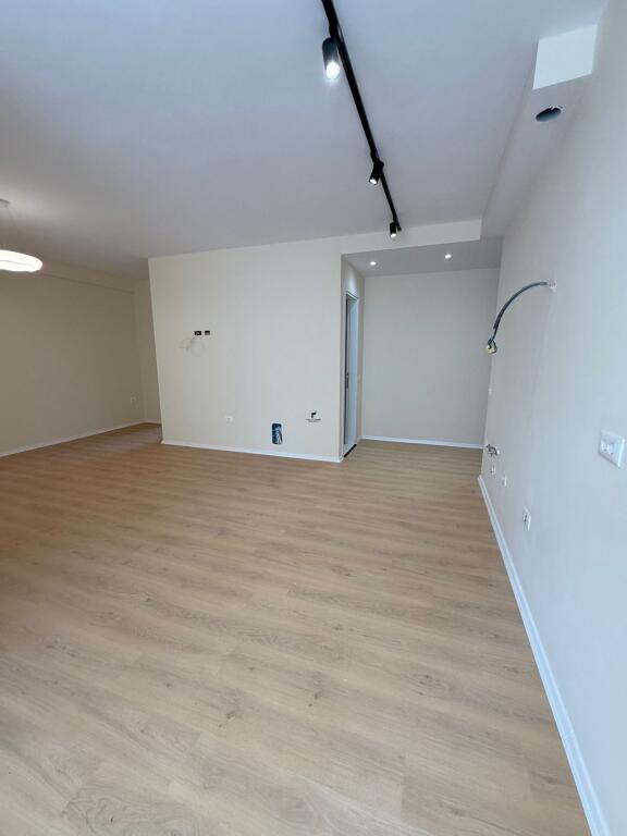 OFFICE FOR RENT 94 M2 ASTIR 600 EURO