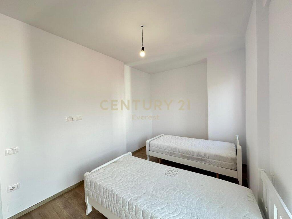 KOMPLEKSI ARLIS, APARTAMENT 2+1 PER QIRA