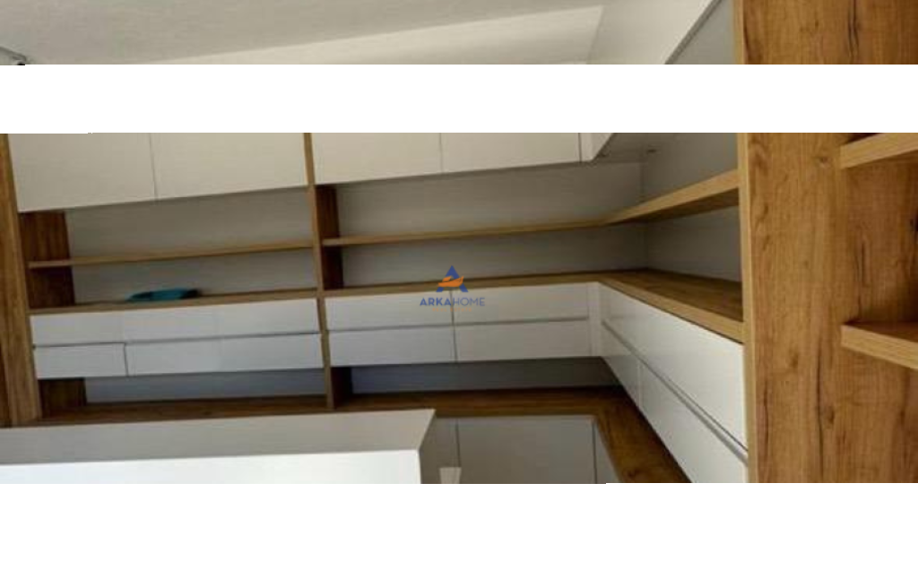 BUSINESS PREMISES FOR RENT 40M2 "QSUT, FRENCH HOSPITAL" 50,000 LEKE