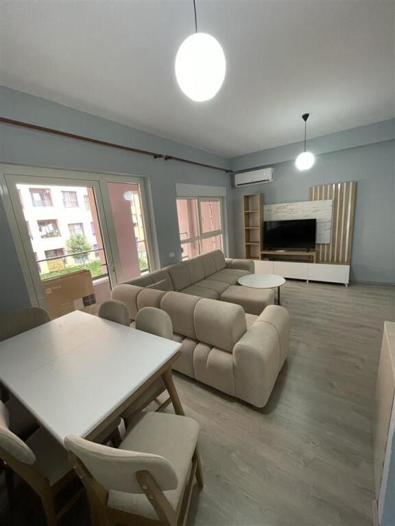 APARTAMENT ME QERA 2+1 ALI DEMI 50.000 LEKE