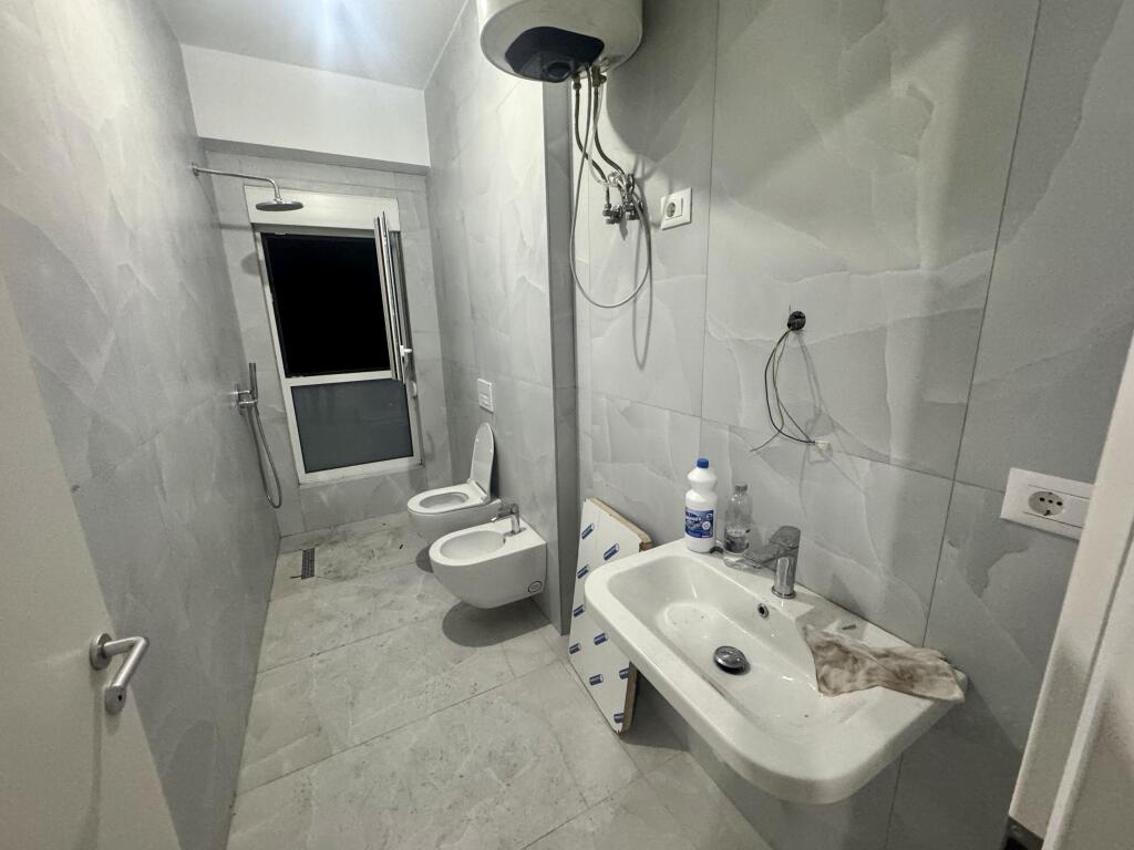 📣 QERA Apartament 2+1 📍 Kompleksi Kaimi, Ali Dem 🛣️ Rruga "Pasho Hysa" ✨