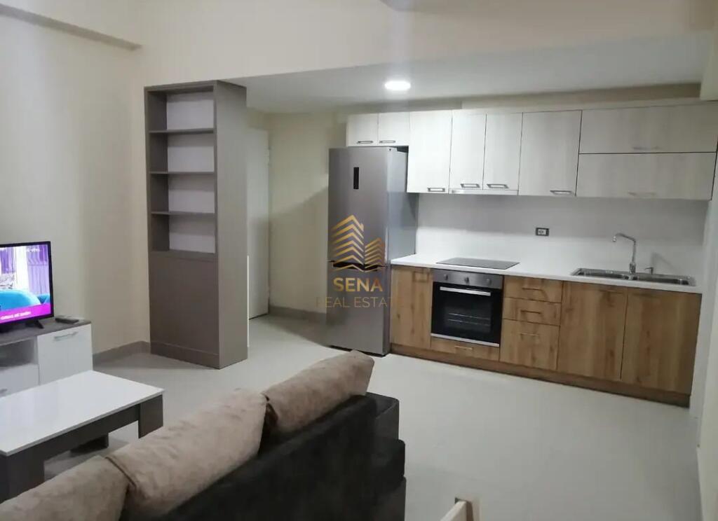 Qira, Apartament 2+1, Kinostudio, 450 Euro/muaj