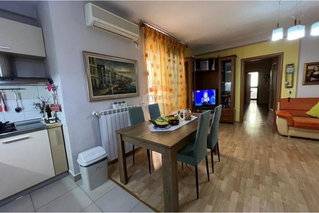 Apartament 2+1 në shitje te Myslym Shyri !