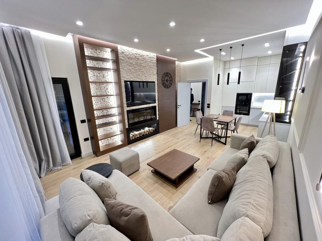 📣 QERA SUPER Apartament 1+1 Me Parking 📍 Kompleksi Square 21 ✨