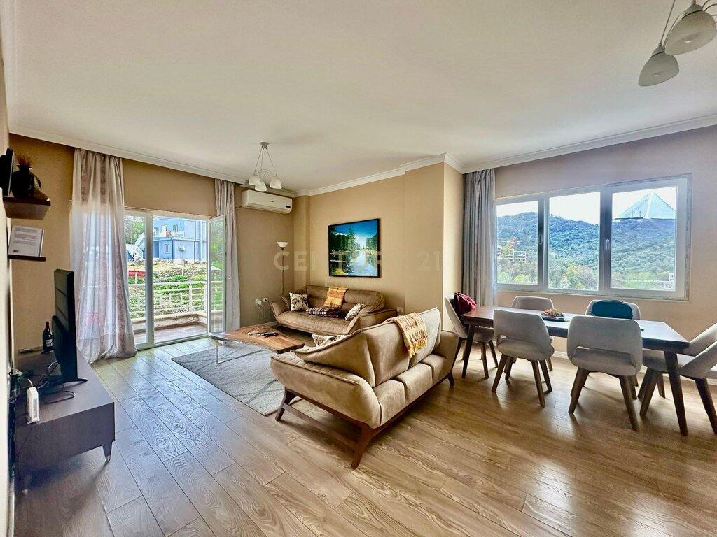 Appartamento 2+1+2 In Vendita a Liqeni i Thate, Tirana 240.000 €
