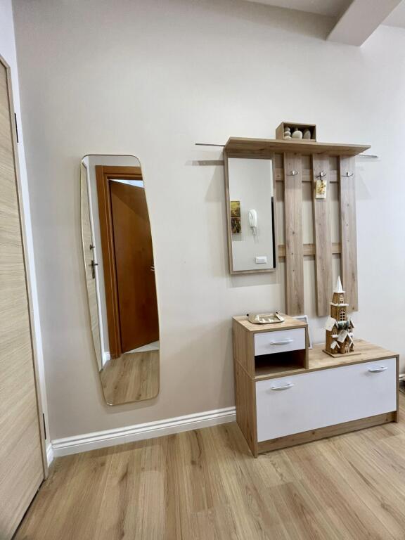 📣 QERA SUPER Apartament 1+1 📍 Perballe Kompleksit Delijorgji 🛣️ Rruga e "Kavajes" ✨