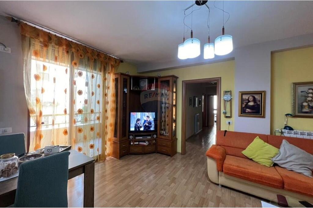 Apartament 2+1 në shitje te Myslym Shyri !