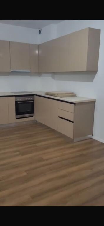 Apartament me qera 2+1