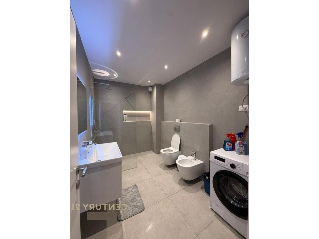 FOR RENT 1+1 APARTMENT IN ASTIR