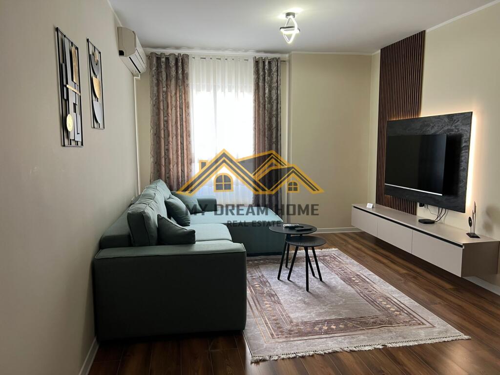 Shesim Super Apartament 2+1 Prane Stacionit Trenit Durres!