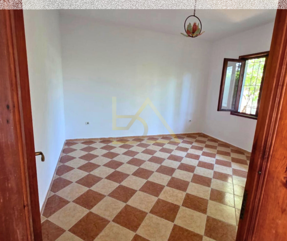 Villa in Vendita – Durazzo, Quartiere 13, Spiaggia