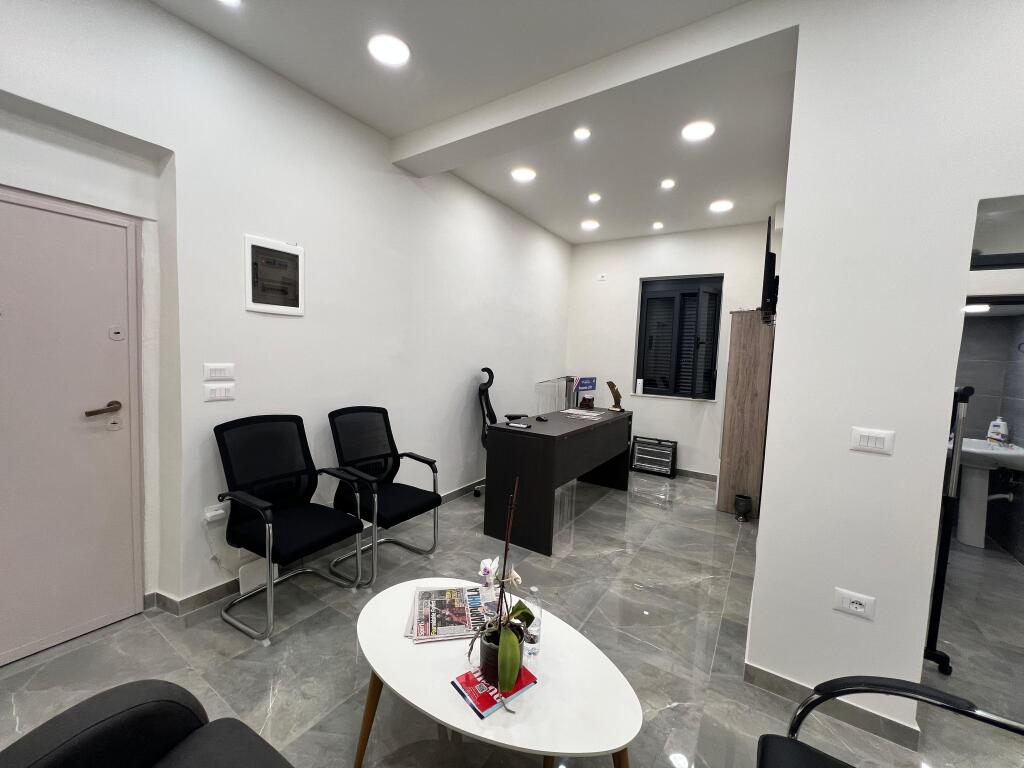 Shop For Sale, "Emin Duraku" Street, Tirana!