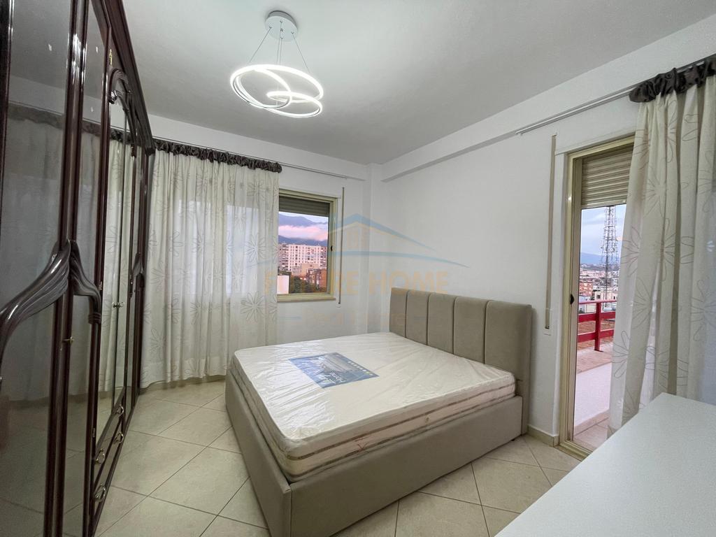 Me qira, Apartament 2+1+2, Kongresi i Manastirit, Tiranë.