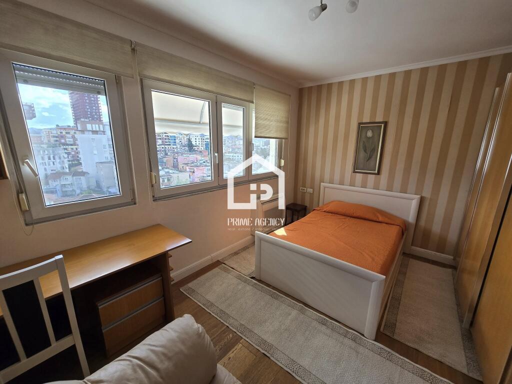 JEPET ME QERA:  APARTAMENT 2 +1+2 / ZONA: MOZAIKU TIRANES📍