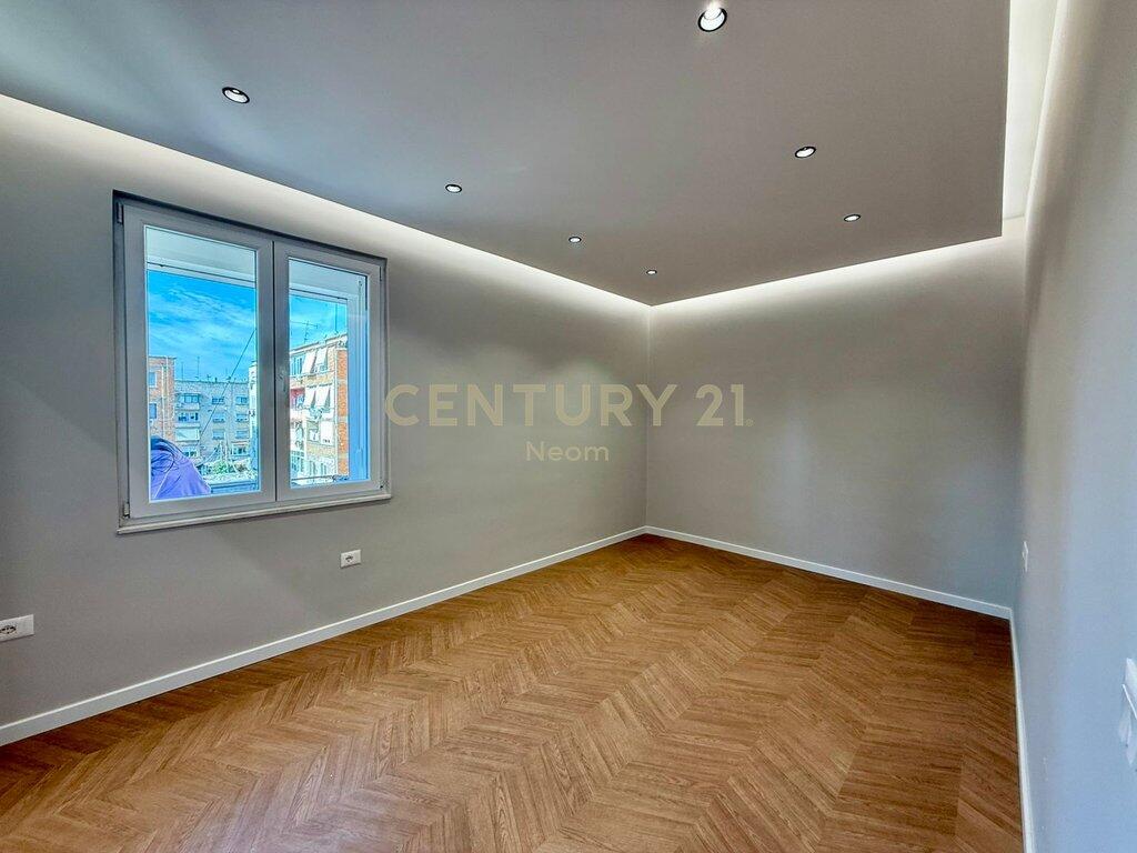 Apartament 2+1 per shitje ne zonen e Myslym Shyrit