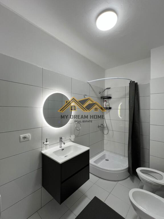 Shesim Super Apartament 2+1 Prane Stacionit Trenit Durres!