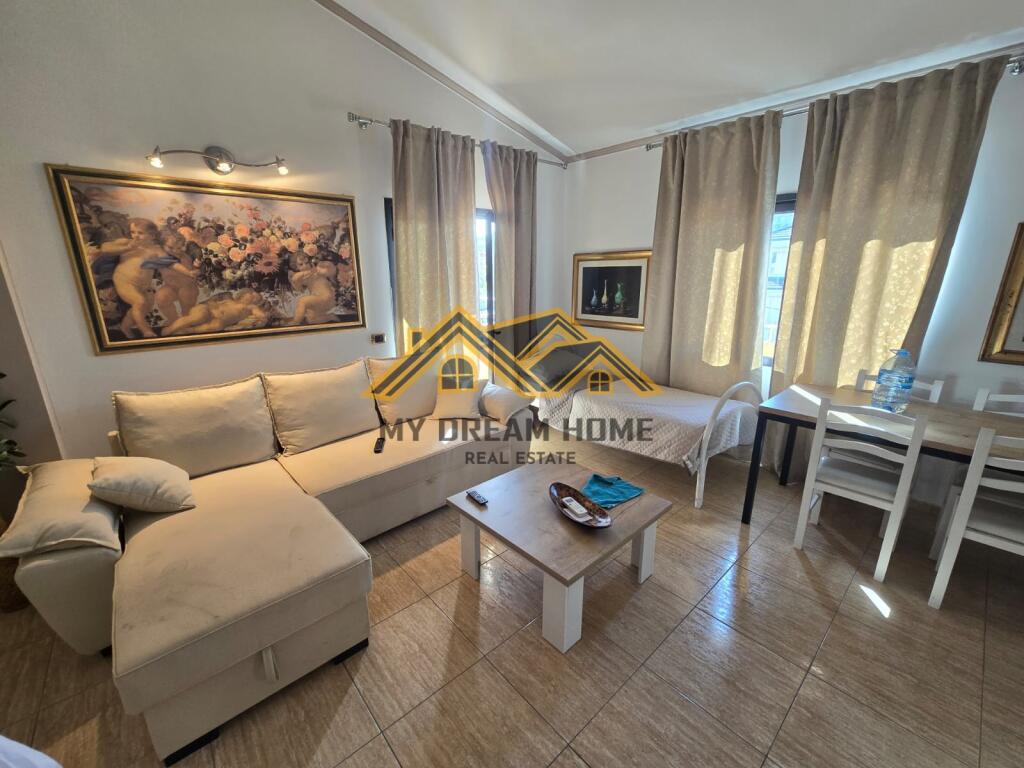 JEPET ME QERA APARTAMENT 2+1+2T SPITALL DURRES!