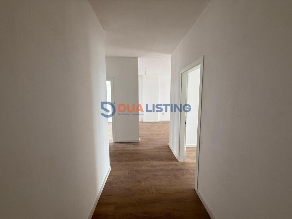 Shitet apartament 3+1+2 tek Golden Tower , Mine Peza!