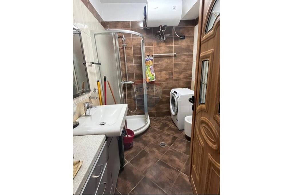 Jepet me qira apartament (2+1) Bill KLinton