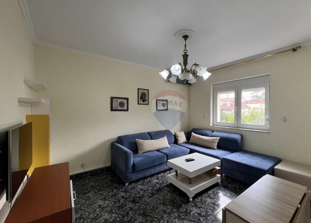 Aprtament 2+1 per qira tek Sheshi Skenderbej