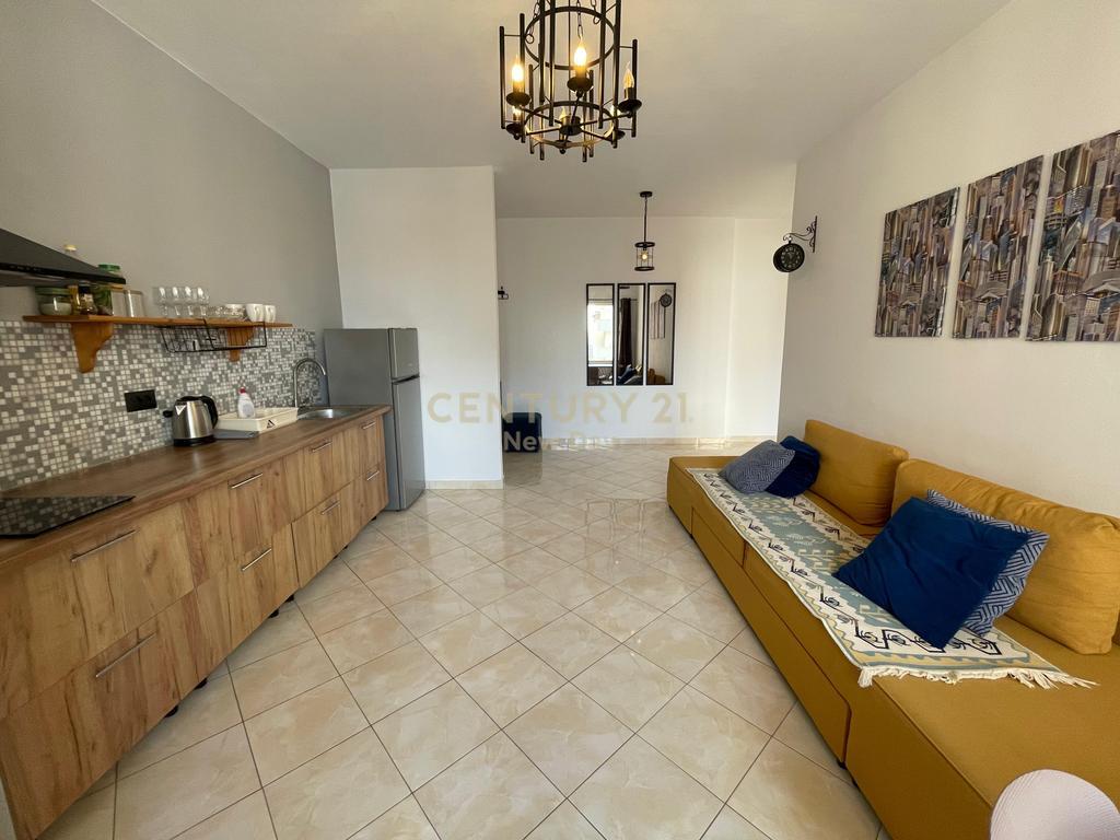 Appartamento 1+1 in Affitto sulla Spiaggia Rrota e Kuqe, Durrës!