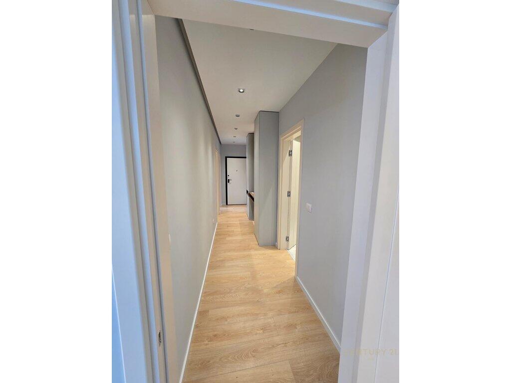 APPARTAMENTO 2+1+2+POSTO AUTO VICINO AL GIARDINO ZOOLOGICO!