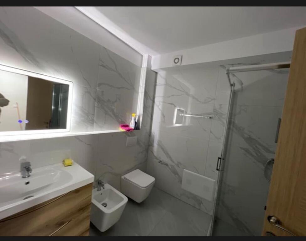 Jepet apartament 1+1 me qira